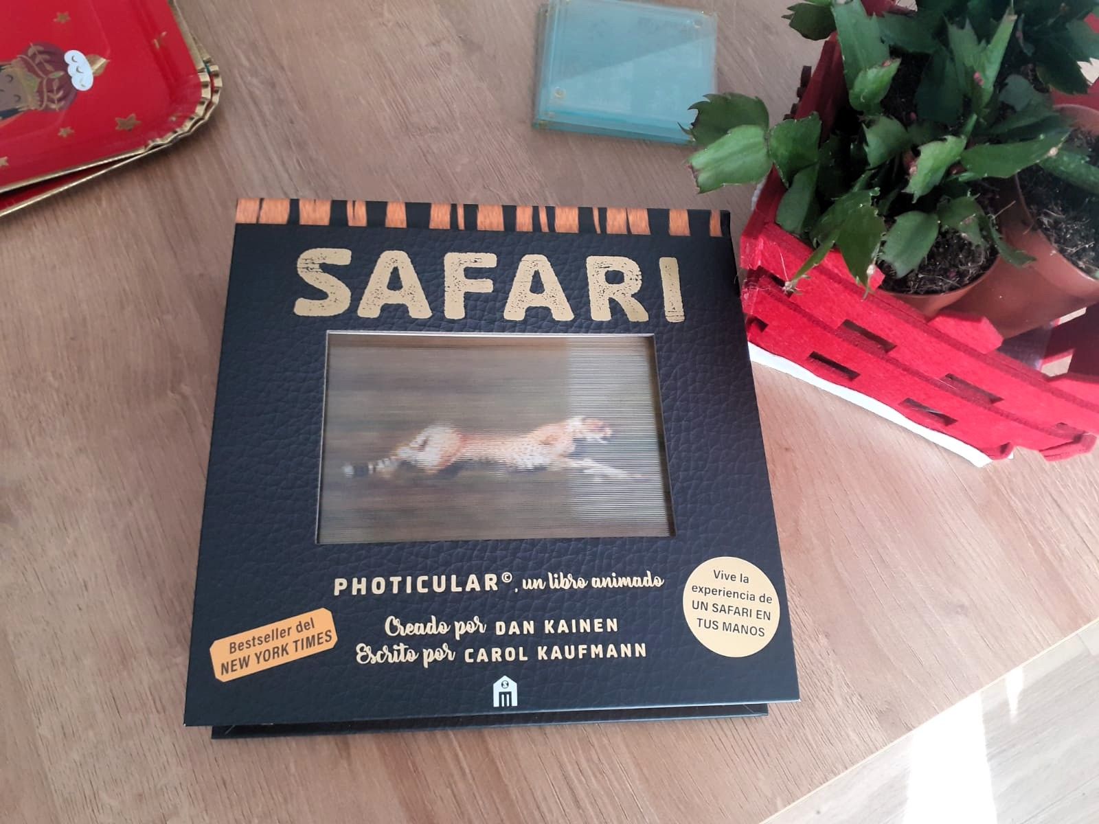 La porada de 'Safari Photicular'.