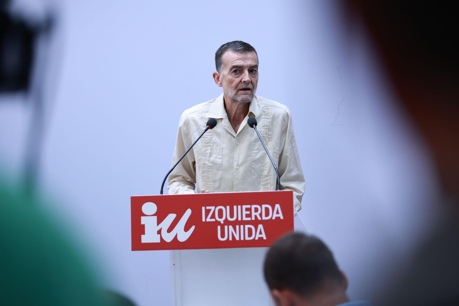 El coordinador federal de IU, Antonio Maíllo, en una comparecencia pública este lunes en Sevilla.