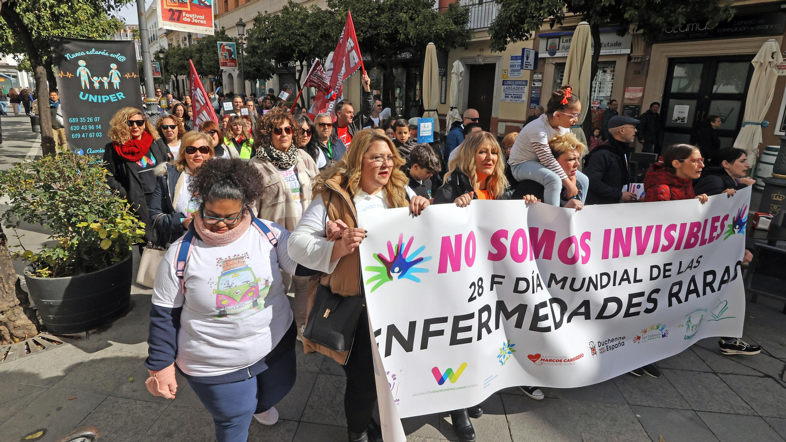 Marcha solidaria por el día de las enfermedades raras en Jerez