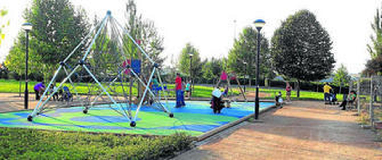 El quiosco se encuentra en la calle mozárabe, muy cerca del parque Tico Medina.