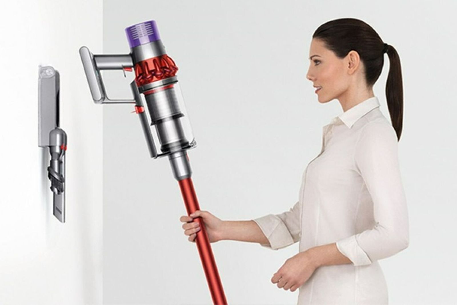 Acaba con la suciedad en un segundo: La aspiradora sin cable Dyson V8 ¡ahora por menos de 280€!