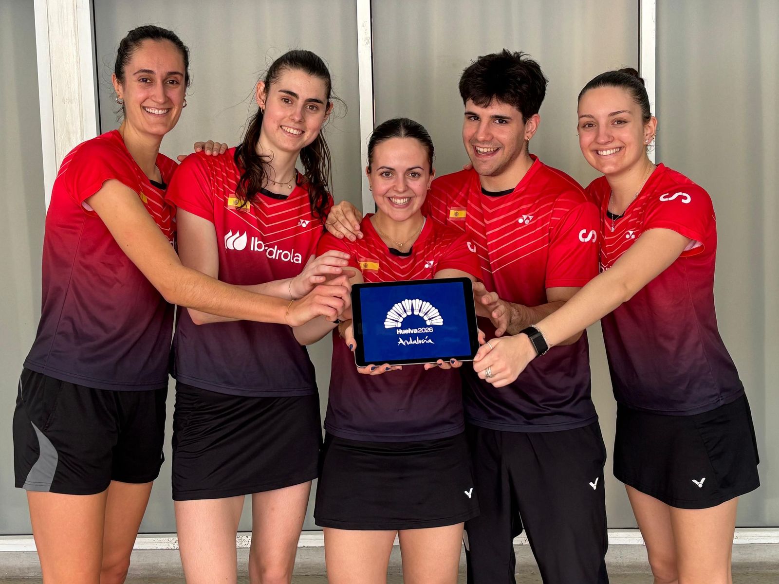 Los deportistas españoles apuntan desde Tailandia al Campeonato de Europa de Bádminton 2026 de Huelva.