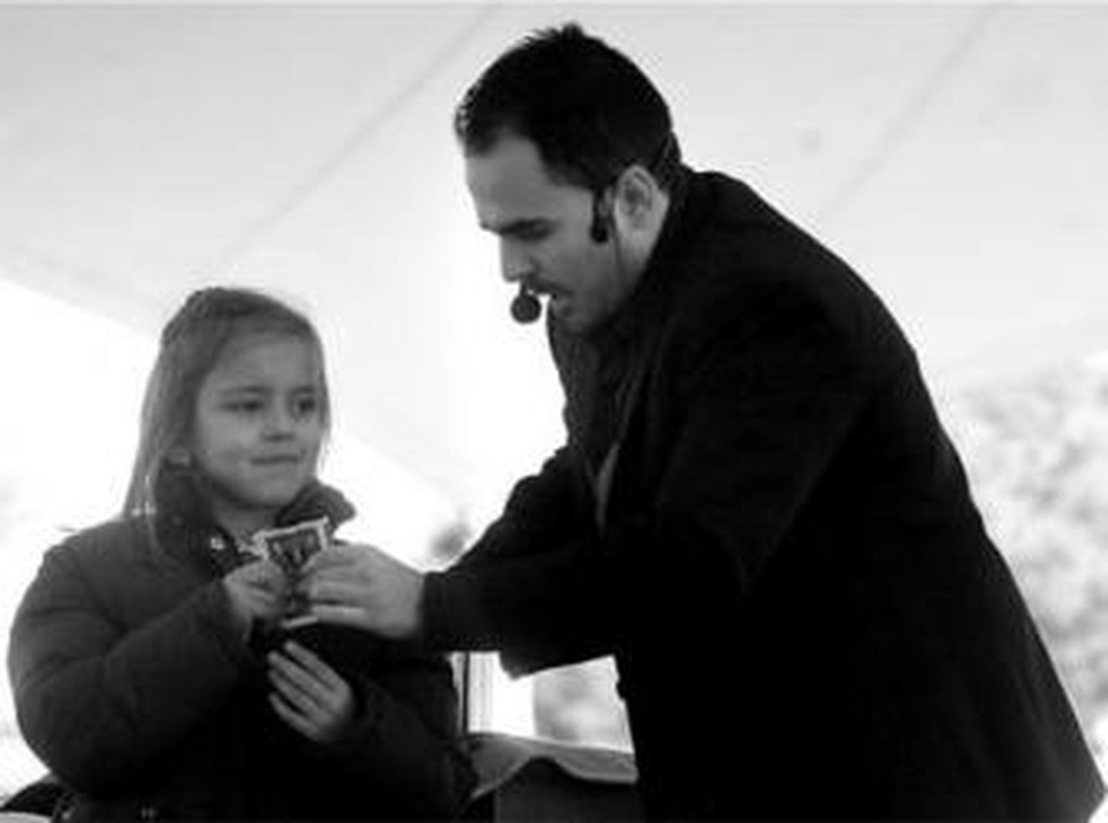 Pedro Rodríguez entregó los diferentes premios durante la celebración de una fiesta infantil, con mucha magia.