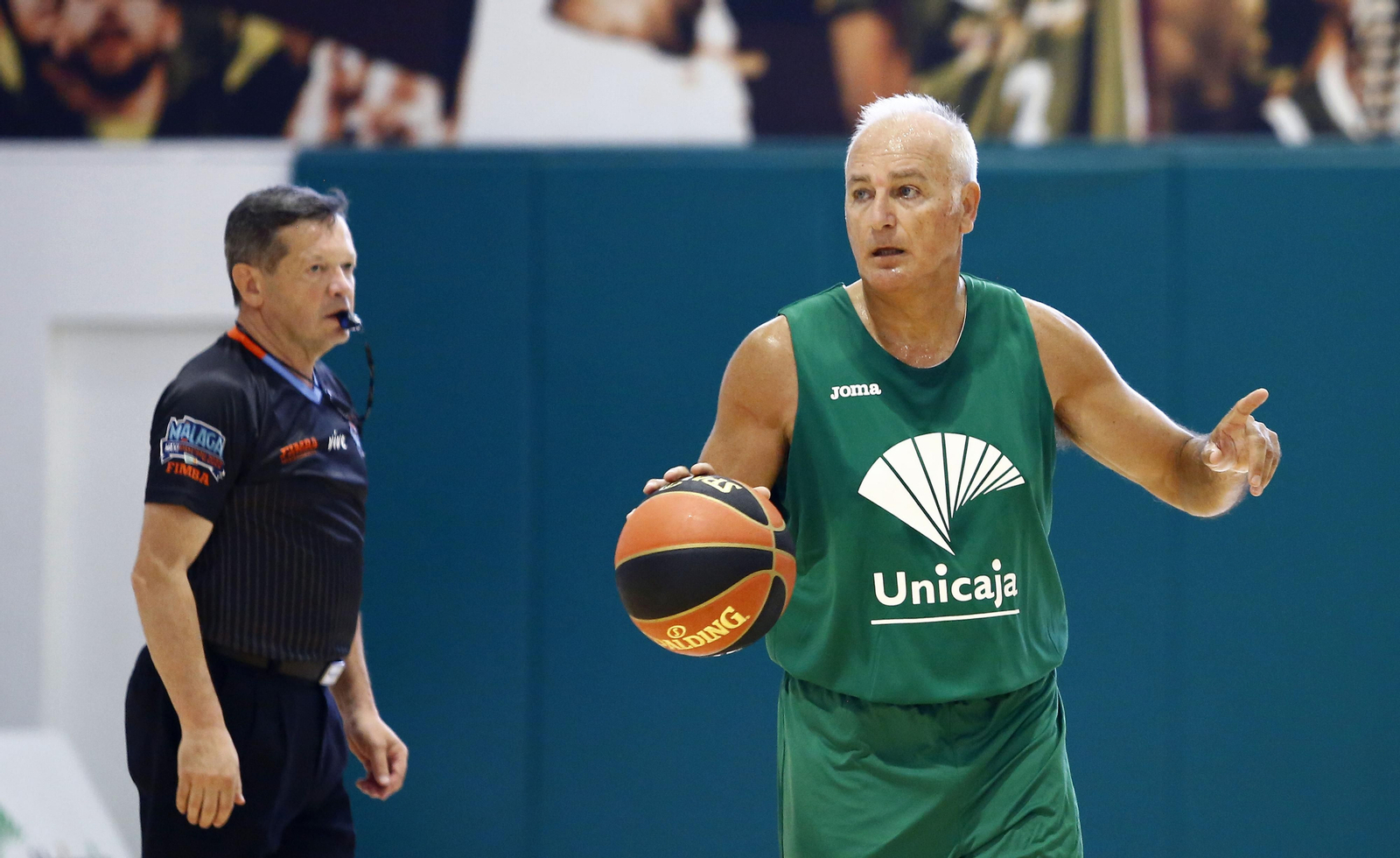 El debut del Unicaja +60 en el FIMBA, en fotos