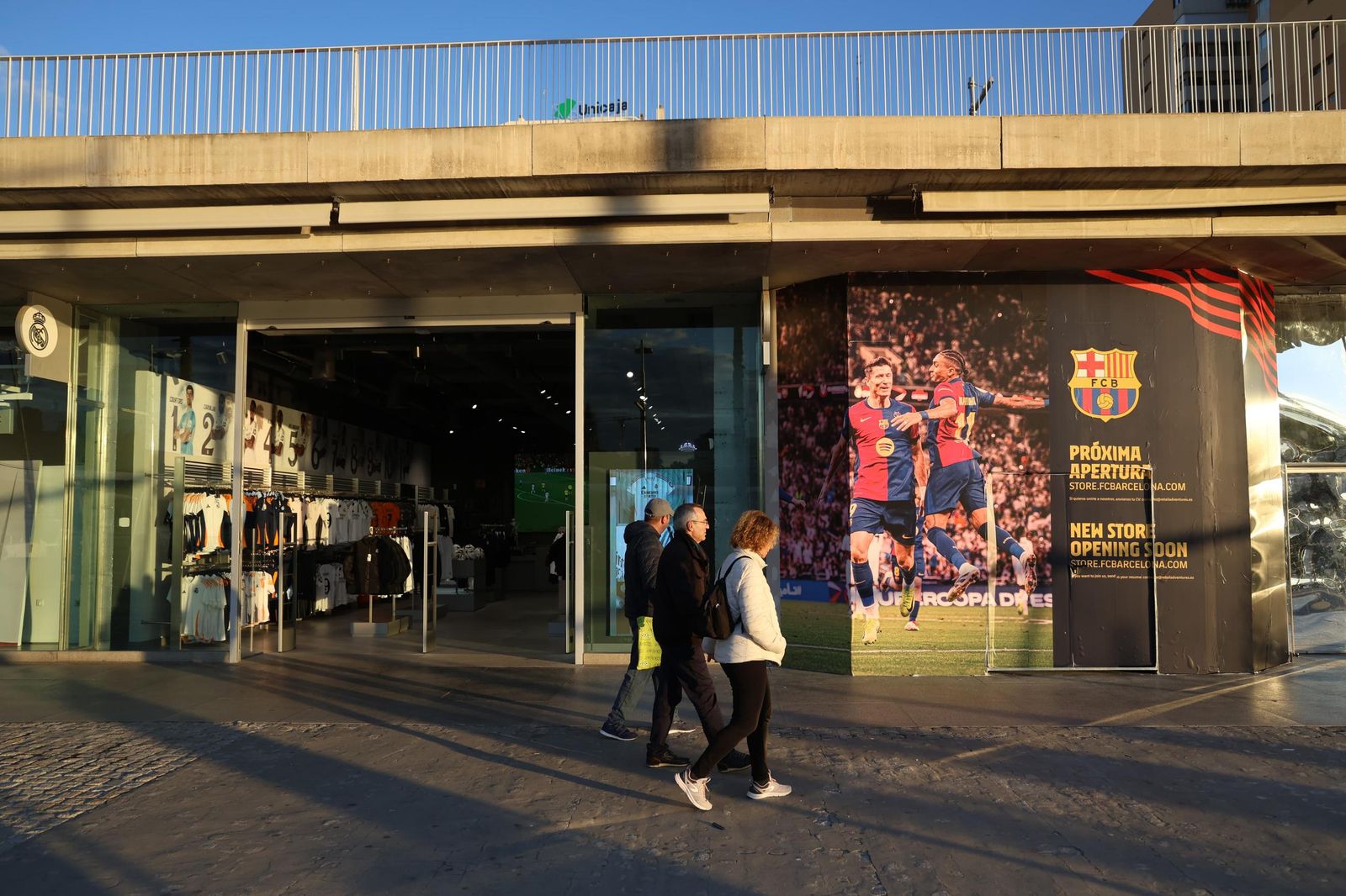 El FC Barcelona abrirá una tienda en Muelle Uno junto a la del Real Madrid