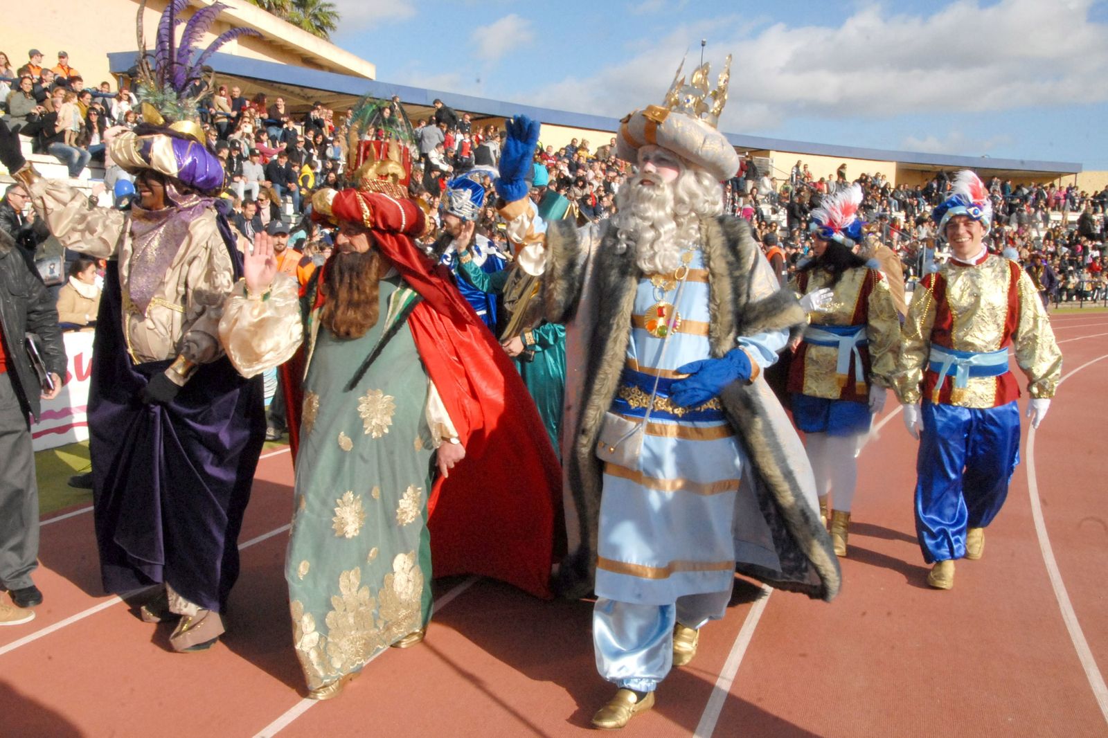 Sus Majestades, los Reyes Magos de Oriente de 2016: Melchor (Javier González), Gaspar (Francisco Vila) y Baltasar (José Manuel Porras)