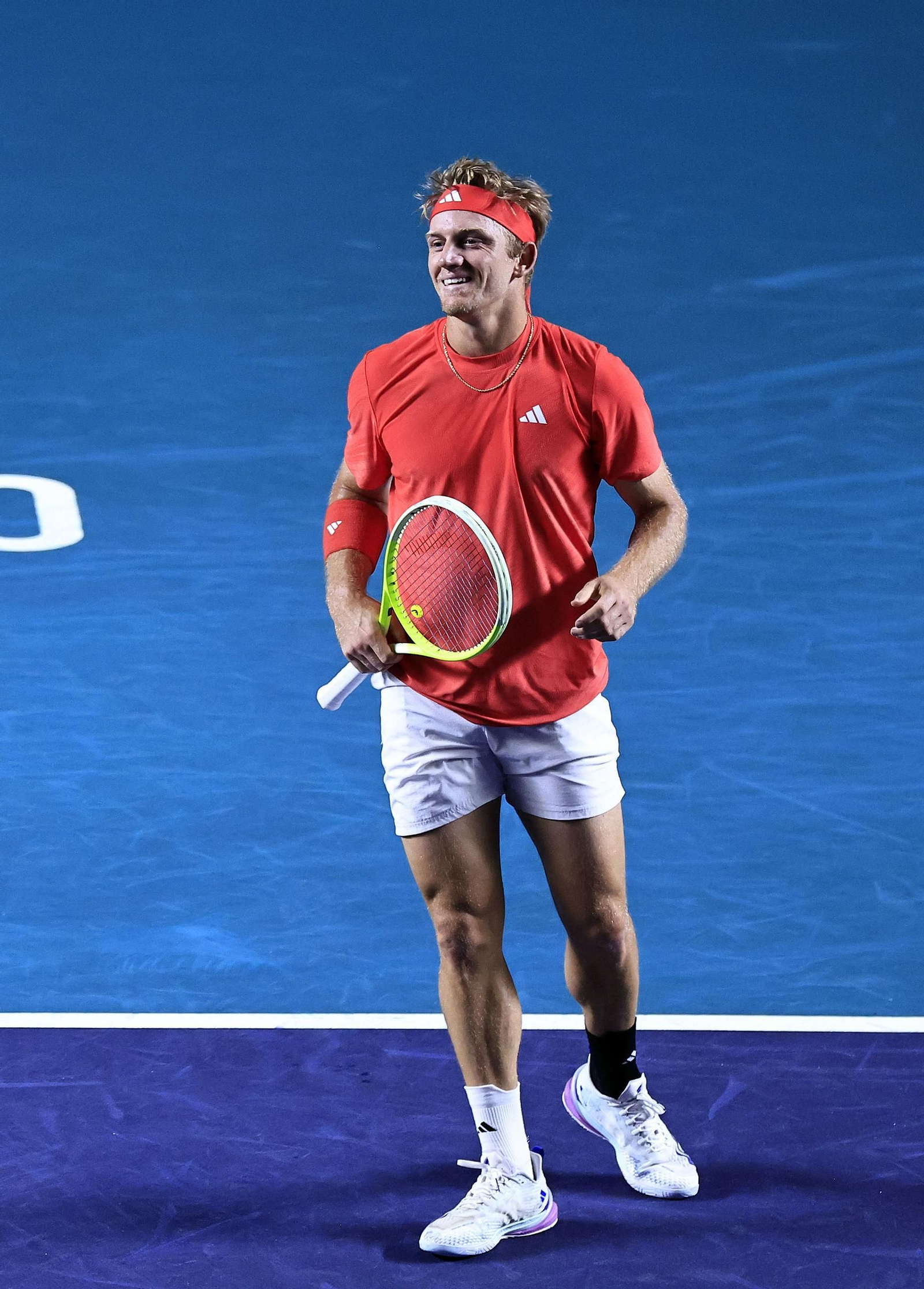 Un mágico Davidovich tumba a Shapovalov y está en la final de Acapulco Un mágico Davidovich tumba a Shapovalov y está en la final de Acapulco