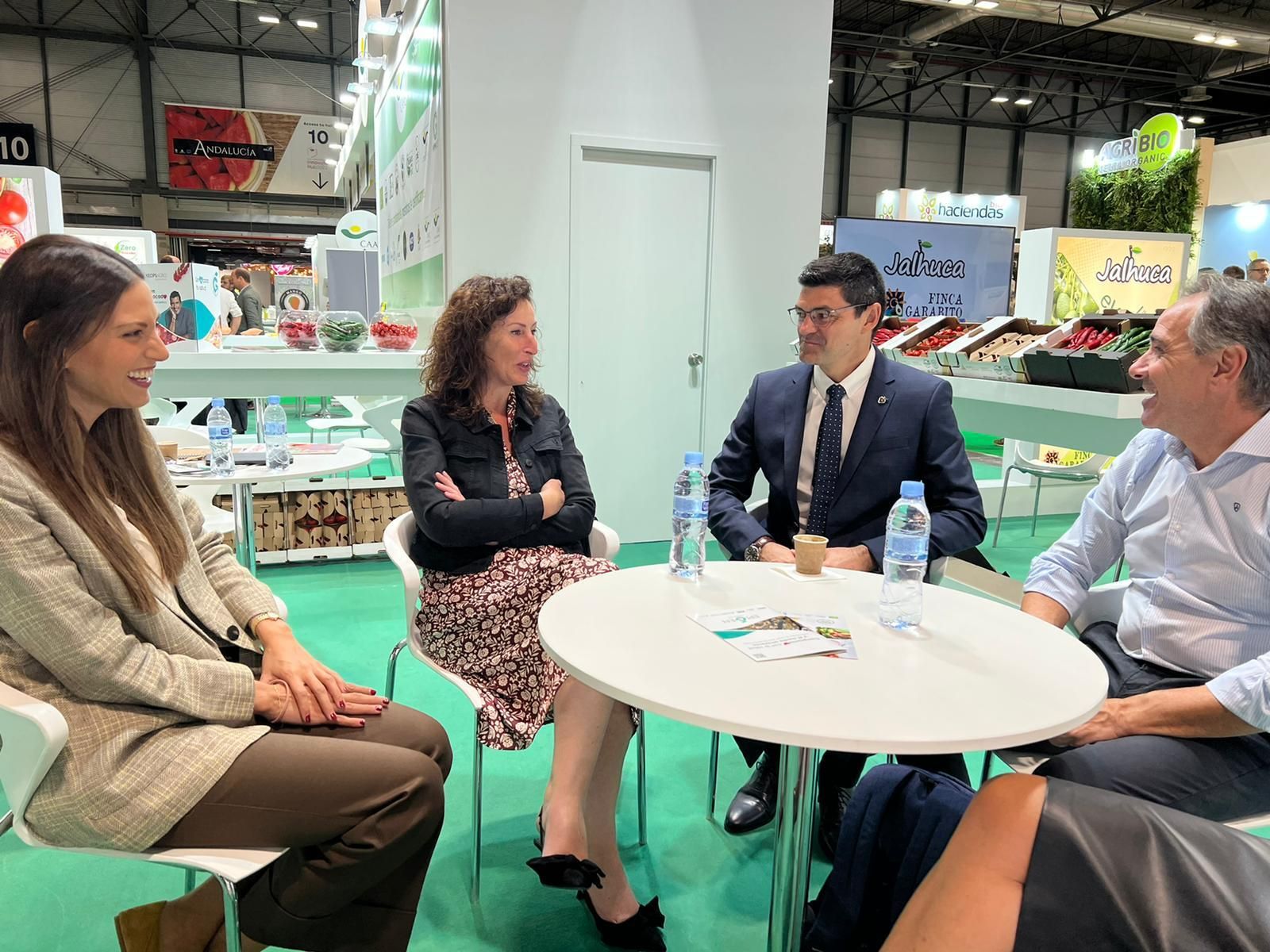 María Vázquez, alcaldesa de Almería, durante su visita a Fruit Attraction.