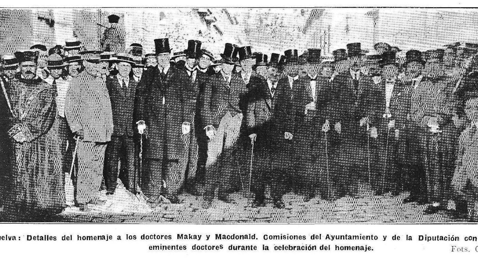 Homenaje recibido por los doctores en julio de 1923. Homenaje recibido por los doctores en julio de 1923.