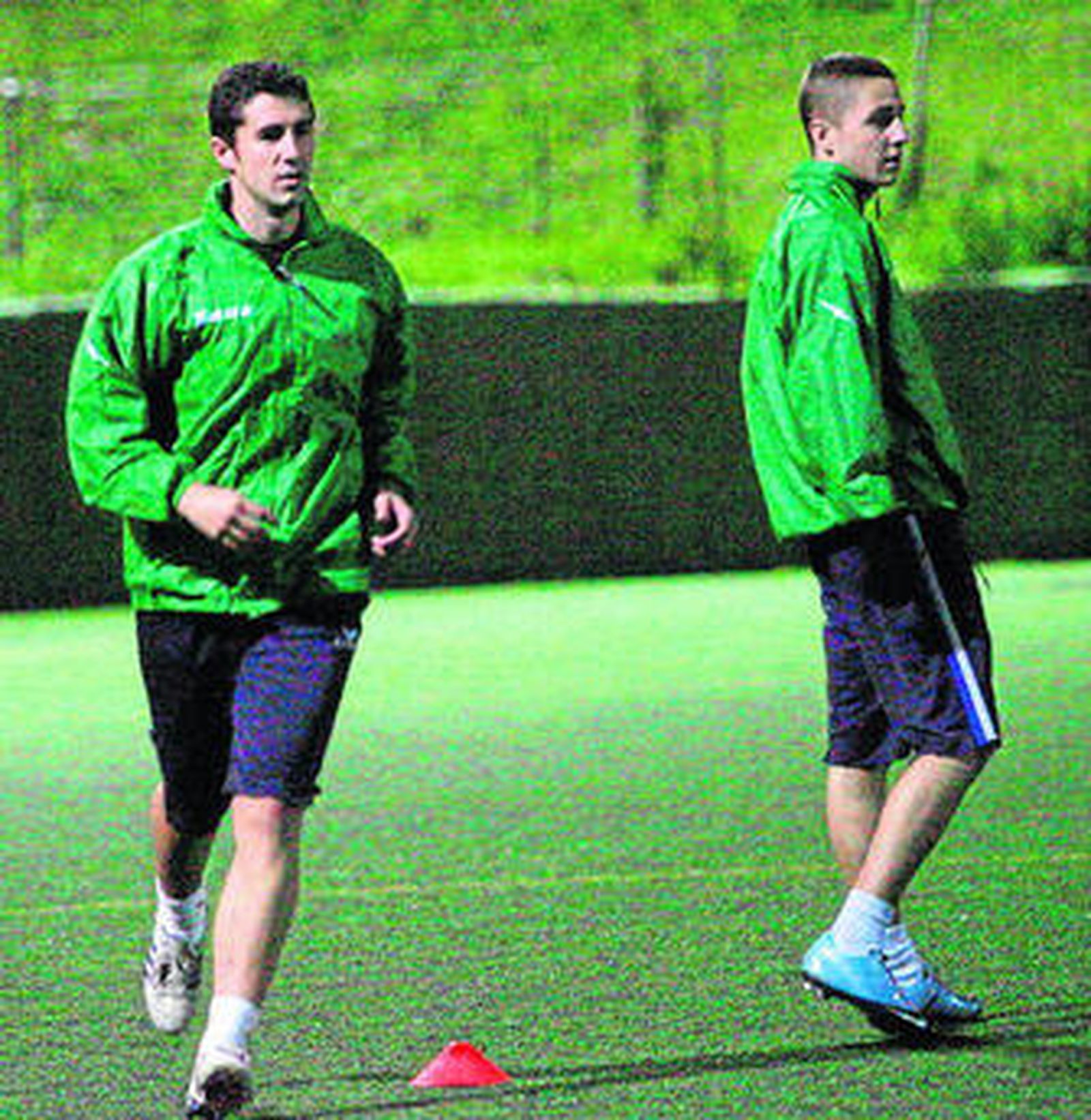 De izquierda a derecha: Julio Cabello, convocado, y Darío, que será titular hoy.