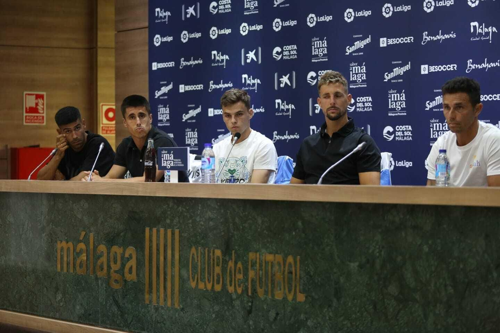Fotos: El Málaga presenta cinco fichajes de una tacada