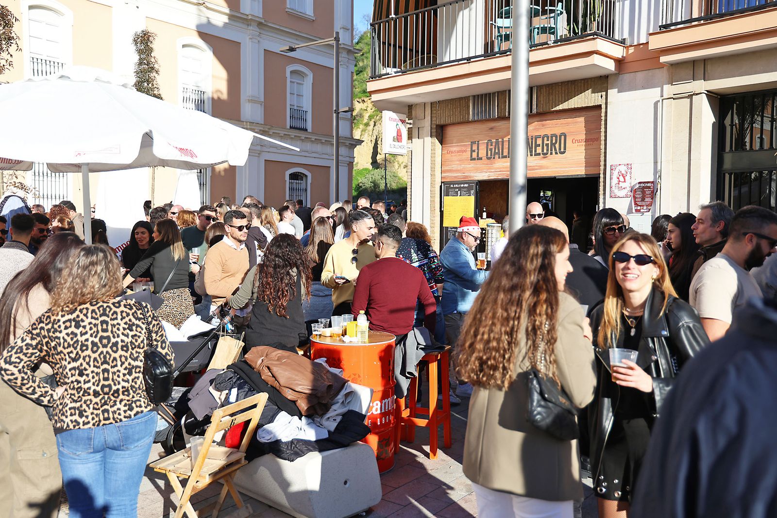 Imágenes de la fiesta del 24 de diciembre en las calle de Huelva
