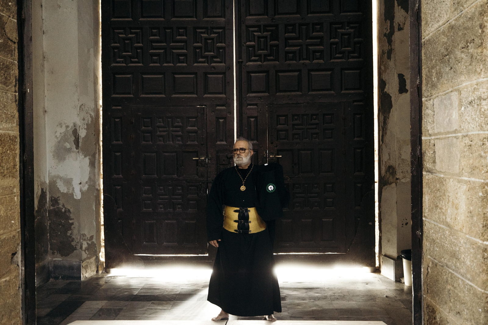 Las imágenes de la cofradía de Sanidad este Martes Santo en la Semana Santa de Cádiz de 2024