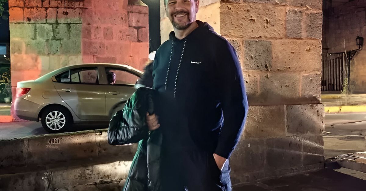 La estrepitosa caída de Luis Font: de llenar escenarios a cantar en el metro por una limosna