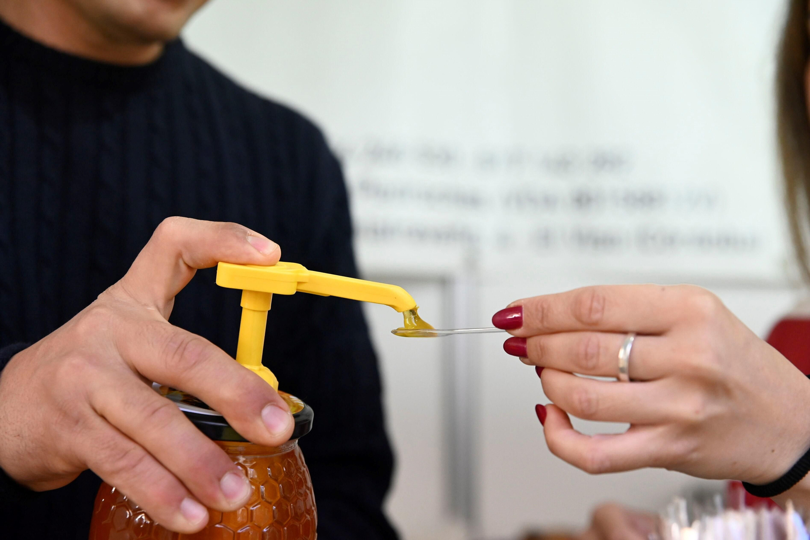 La inauguración de Expomiel 2023 en Córdoba, en imágenes