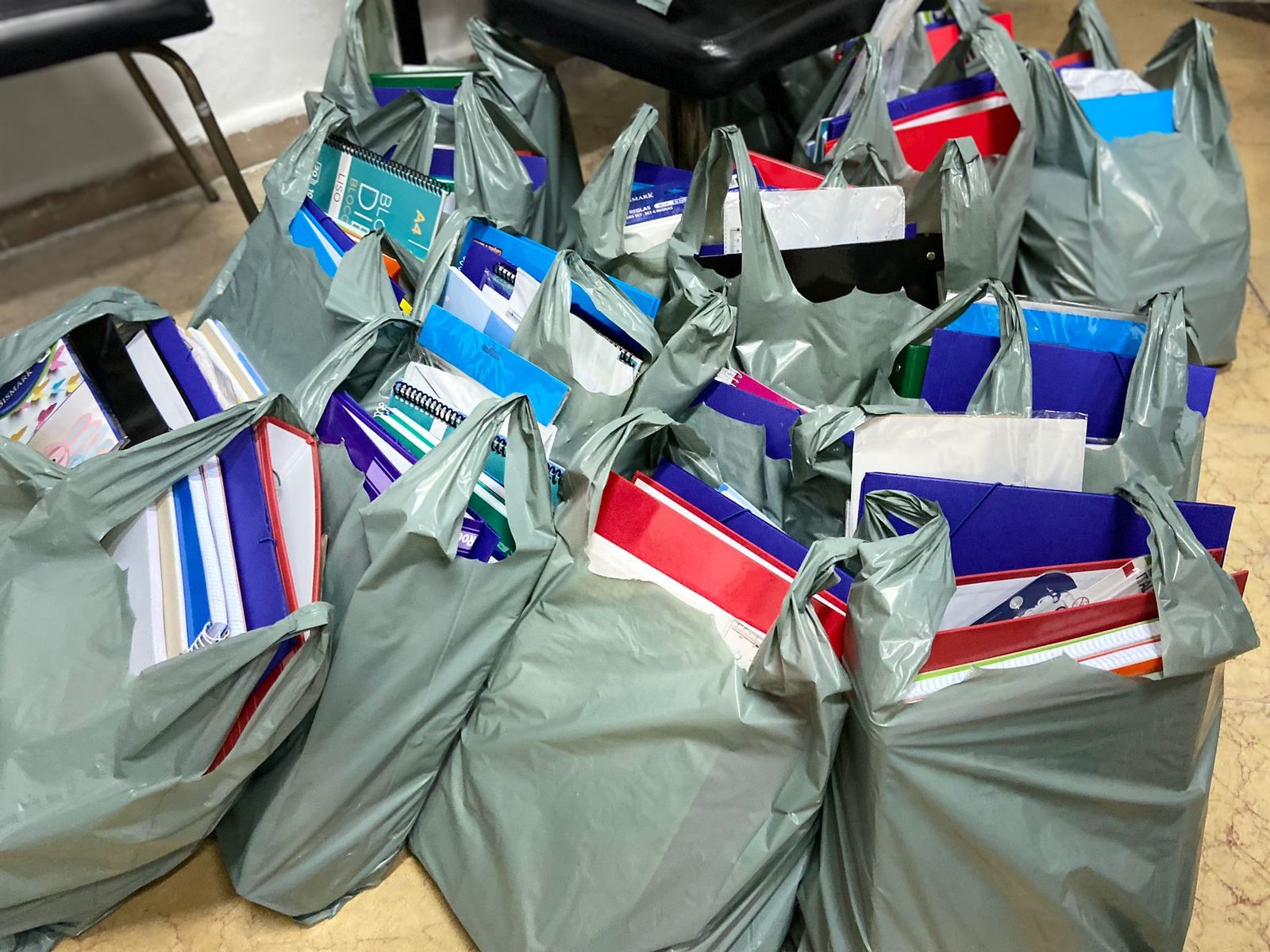 Una imagen de los lotes entregados por Los Invisibles.