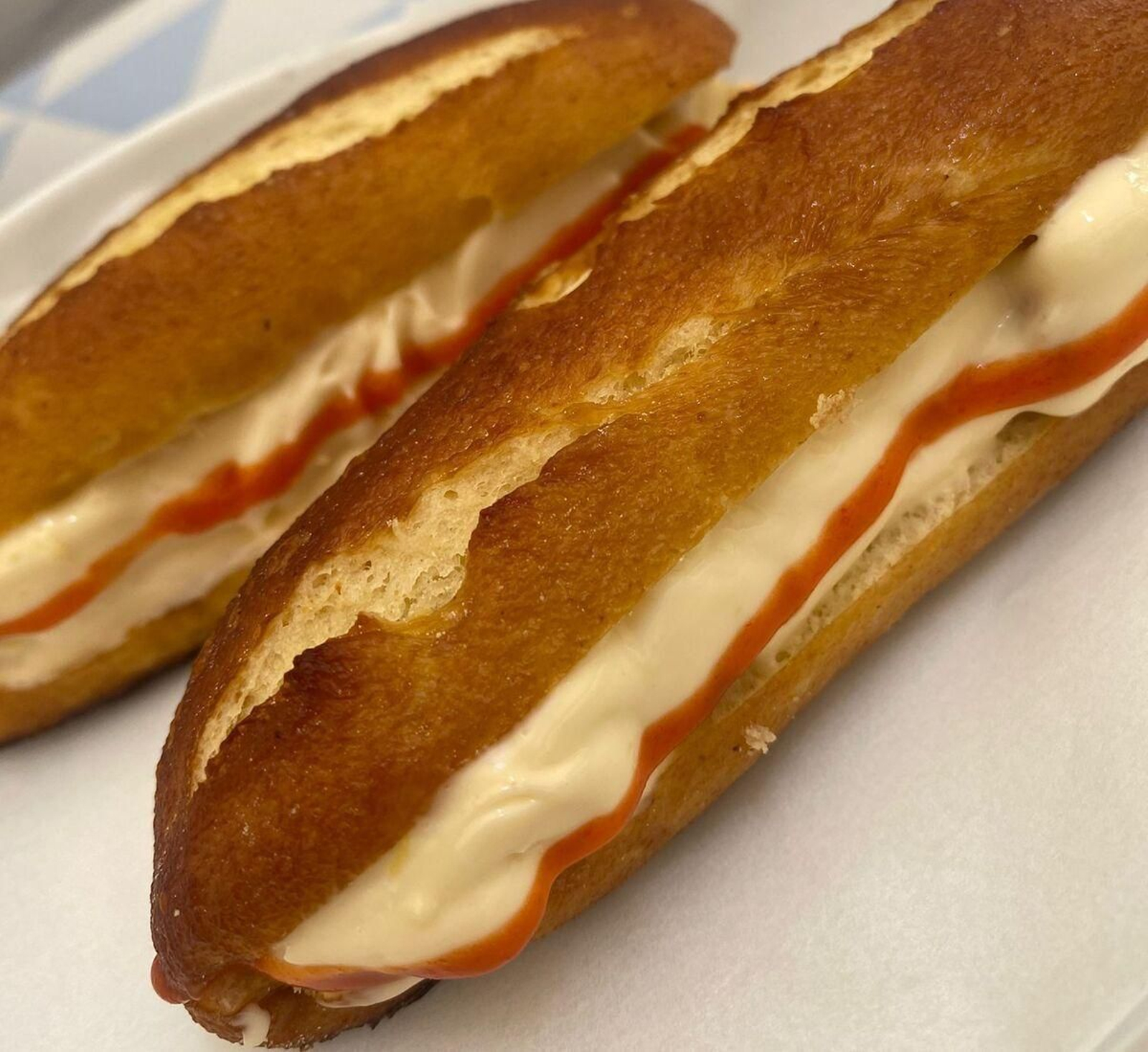 La mahonesa y la ligereza del panecillo le dan ese toque tan especial