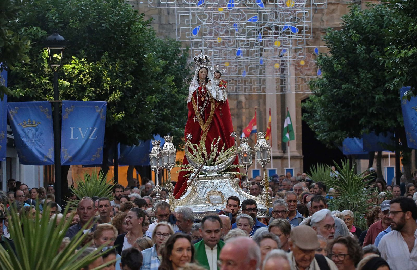 El regreso a su templo de la Virgen de la Luz de Tarifa, en imágenes