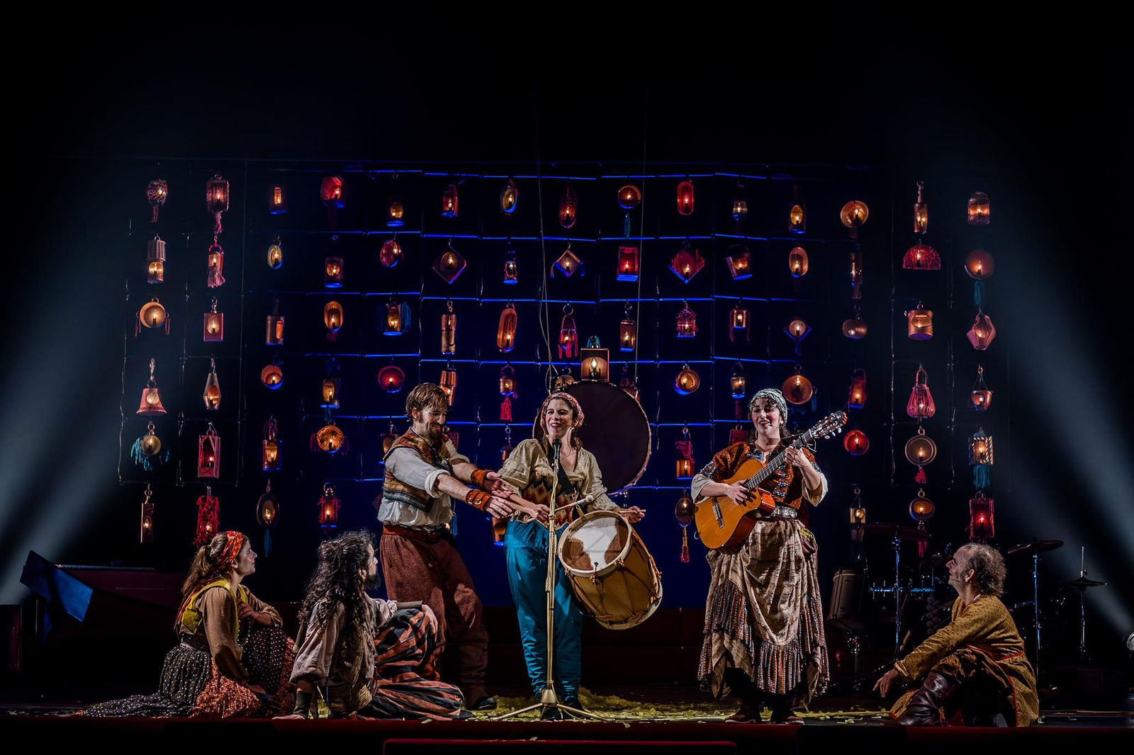 'Farra', un divertido cabaret barroco.