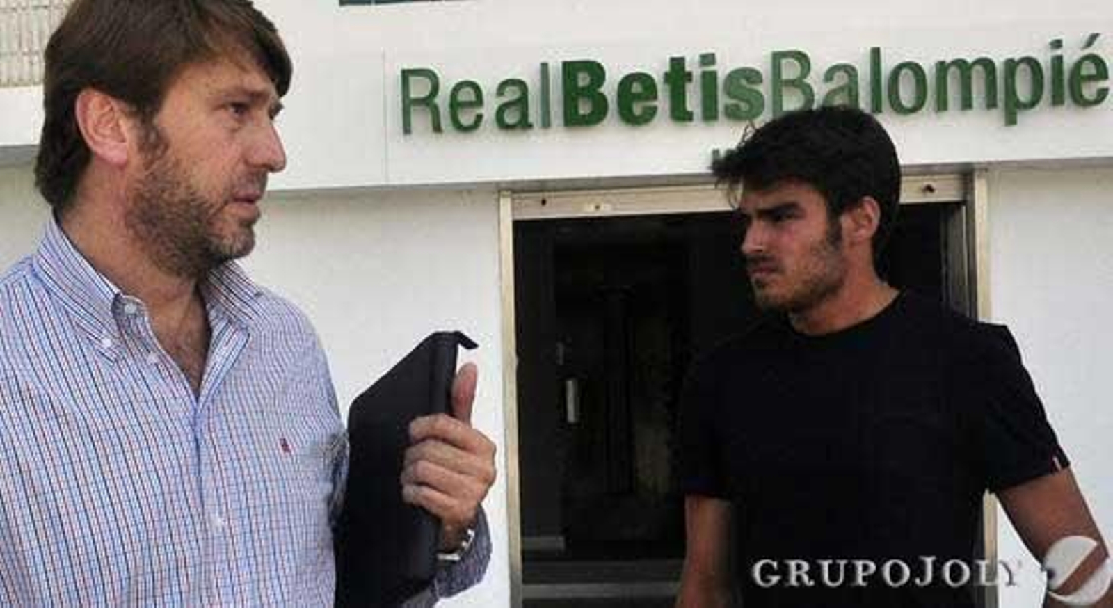 Tres fichajes en un día: Fabricio, Matilla y Montero