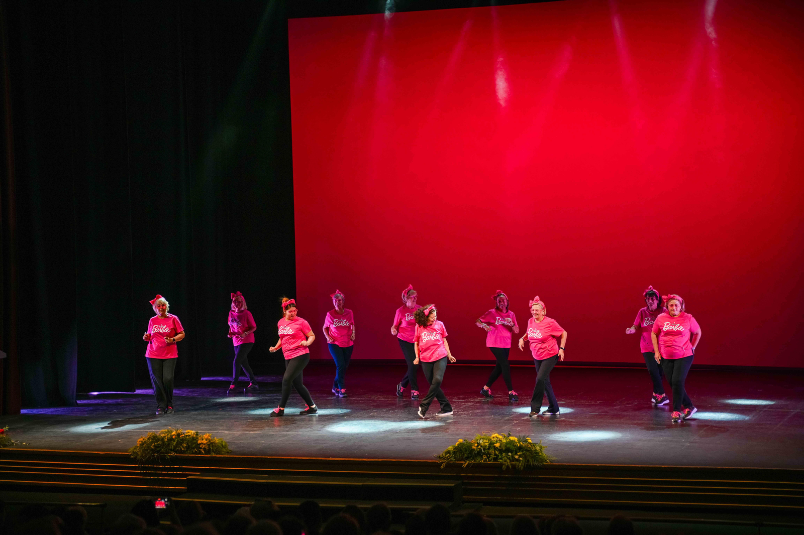 Imágenes de la gala de clausura de los talleres de mayores de Almería