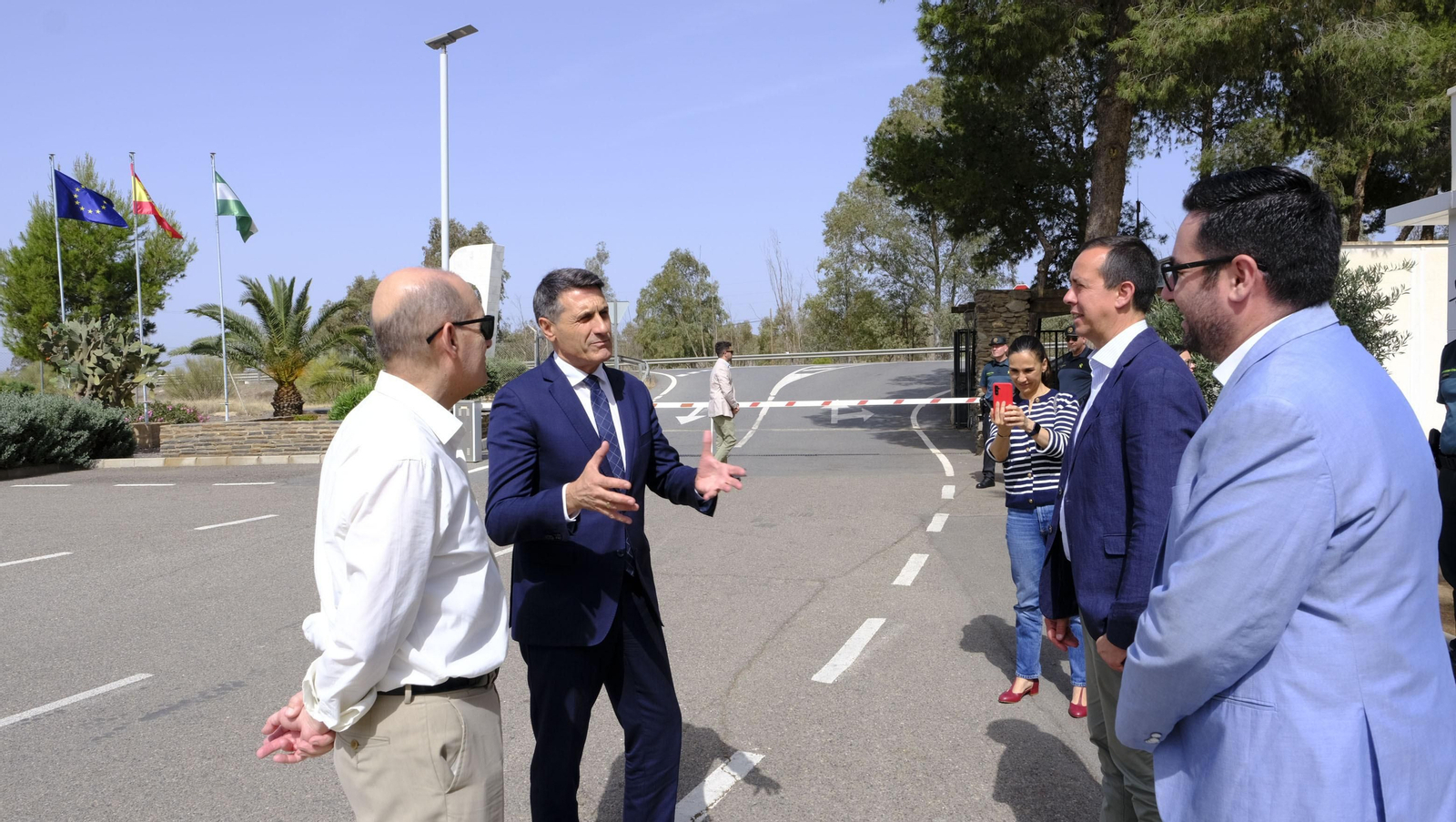 Imágenes de la visita a la Planta Solar de Almería, en Tabernas
