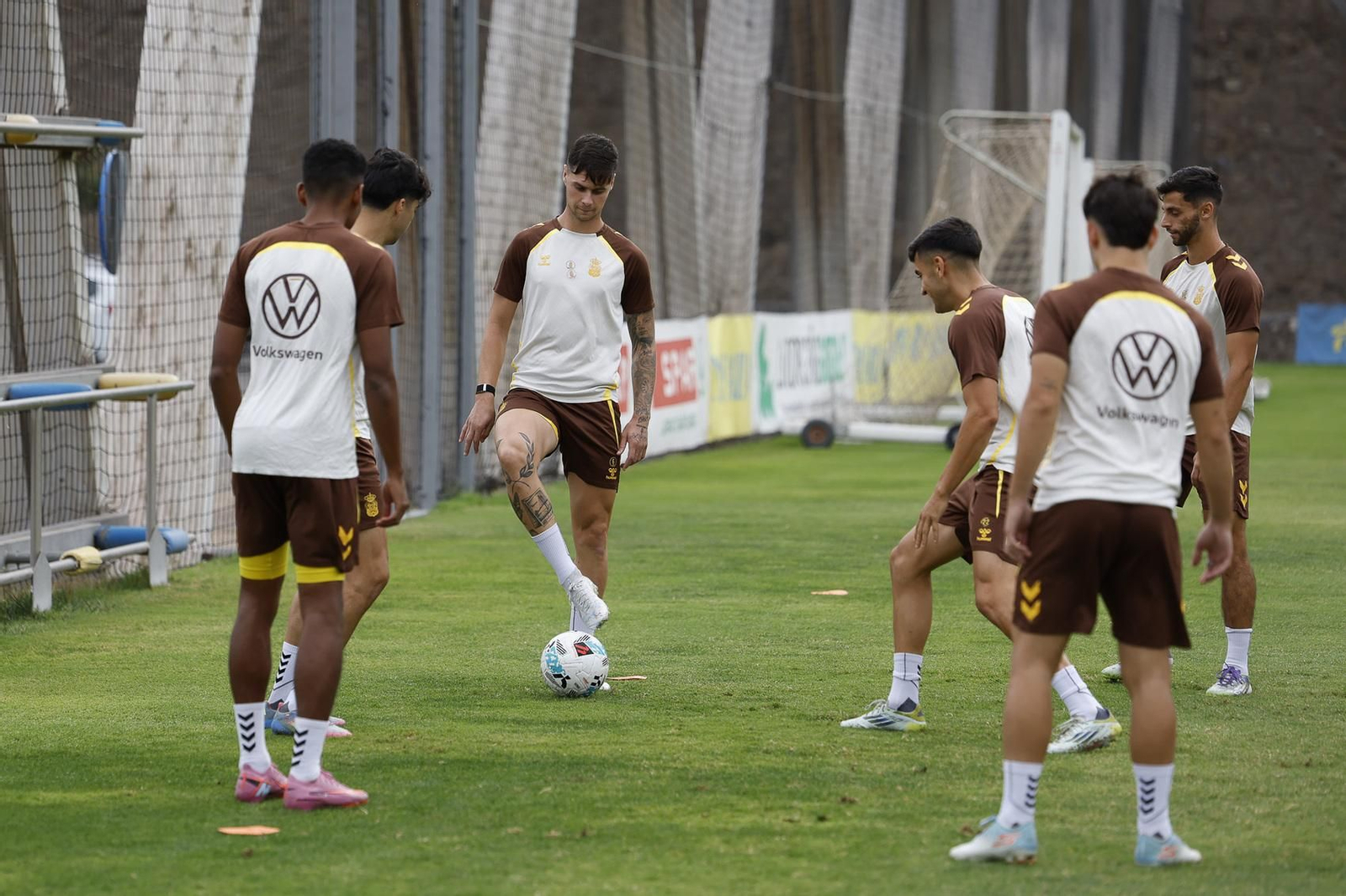 Jugadores de la UD Las Palmas en el entrenamiento previo al partido de este viernes
