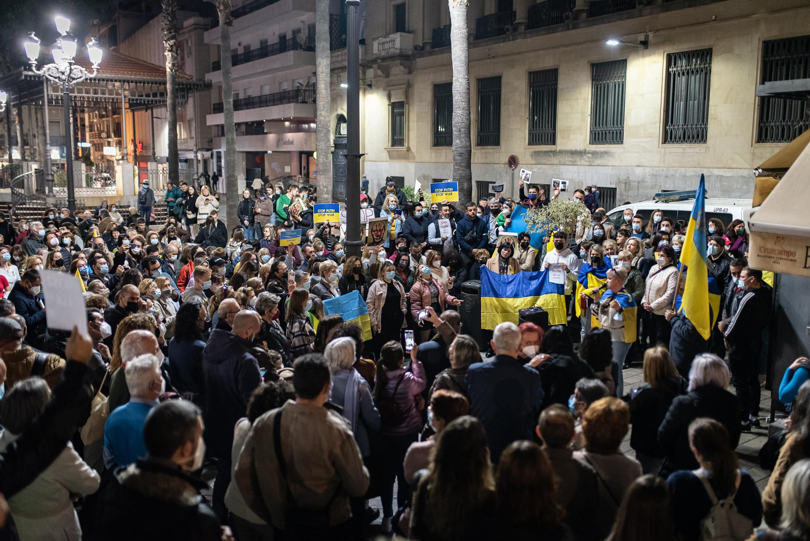 Imágenes de la concentración contra la guerra en Ucrania