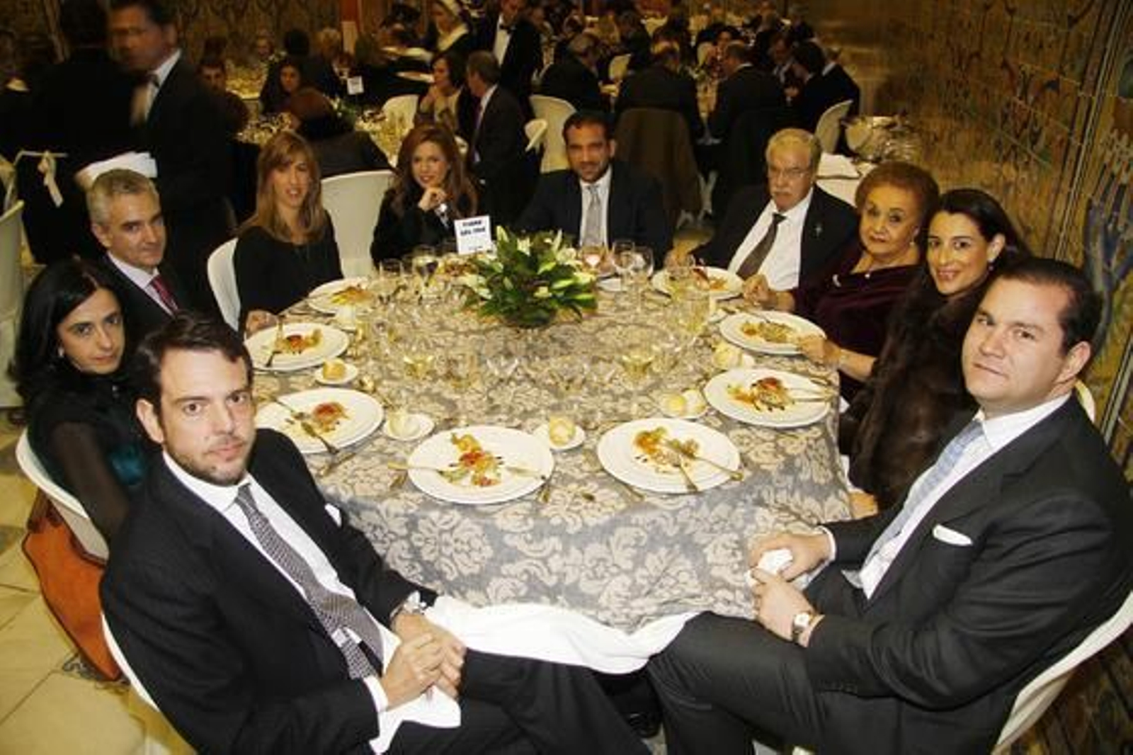 Antonio Somé, María del Pilar Parra, Raúl Jara, Sara Oviedo, Reyes Sosa, José Moya, Francisco Yoldi, Concepción García, Lourdes Moreno y Juan Moya.

Foto: Antonio Pizarro / Juan Carlos Vázquez / Victoria Hidalgo / Manuel Gómez