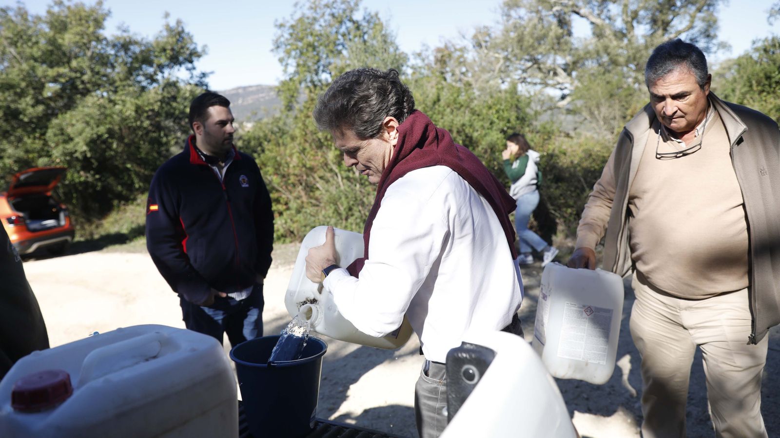 Jornada de reforestación en El Palancar por trabajadores de Acerinox, en imágenes