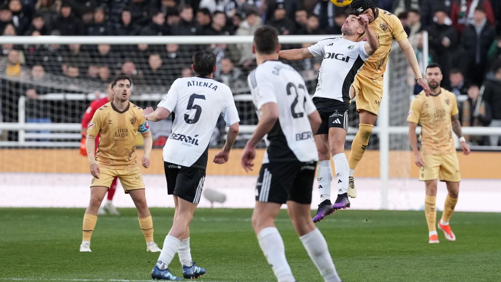 El Burgos-Málaga CF, en fotos