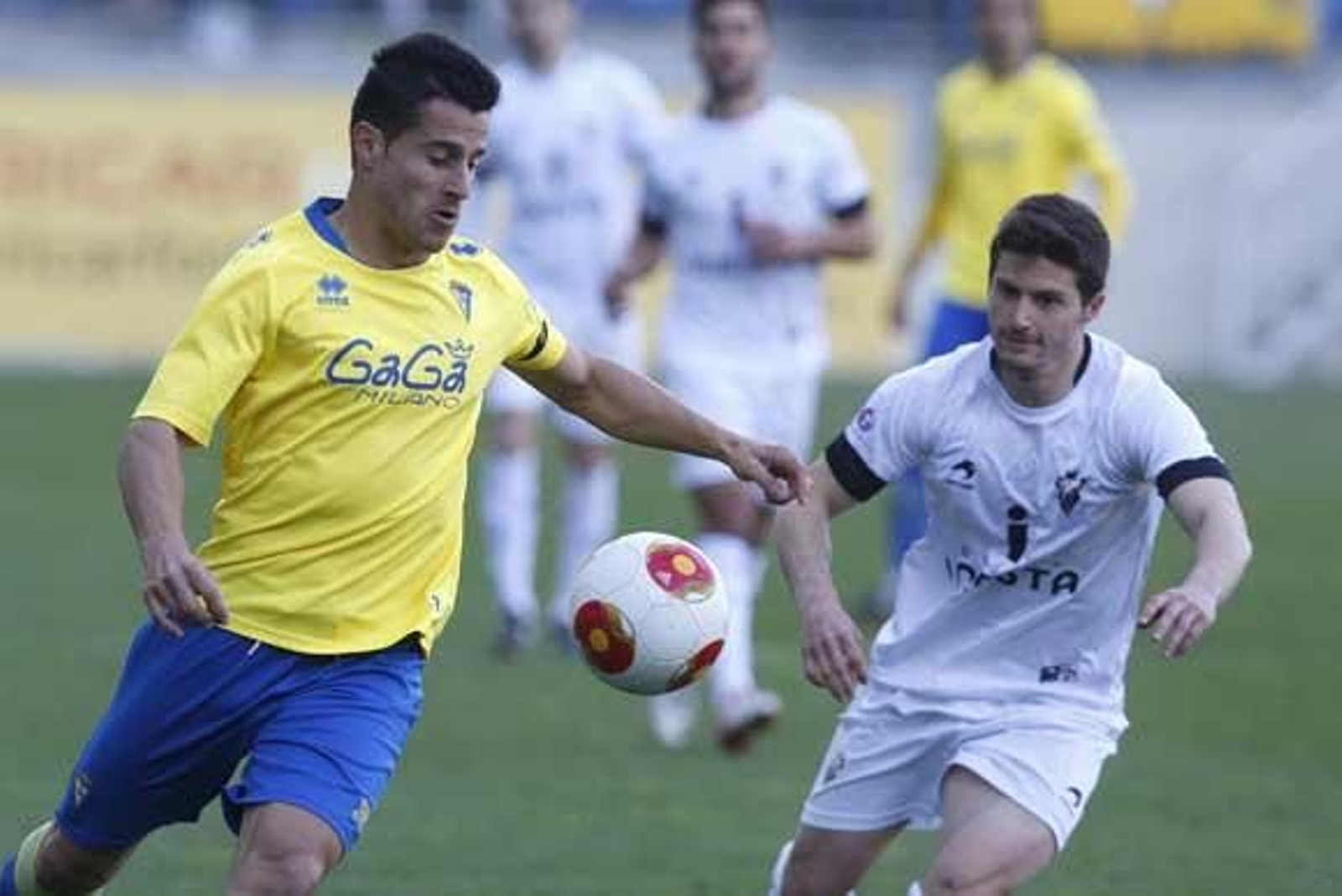 Mikel Martins rescinde su contrato con el conjunto amarillo