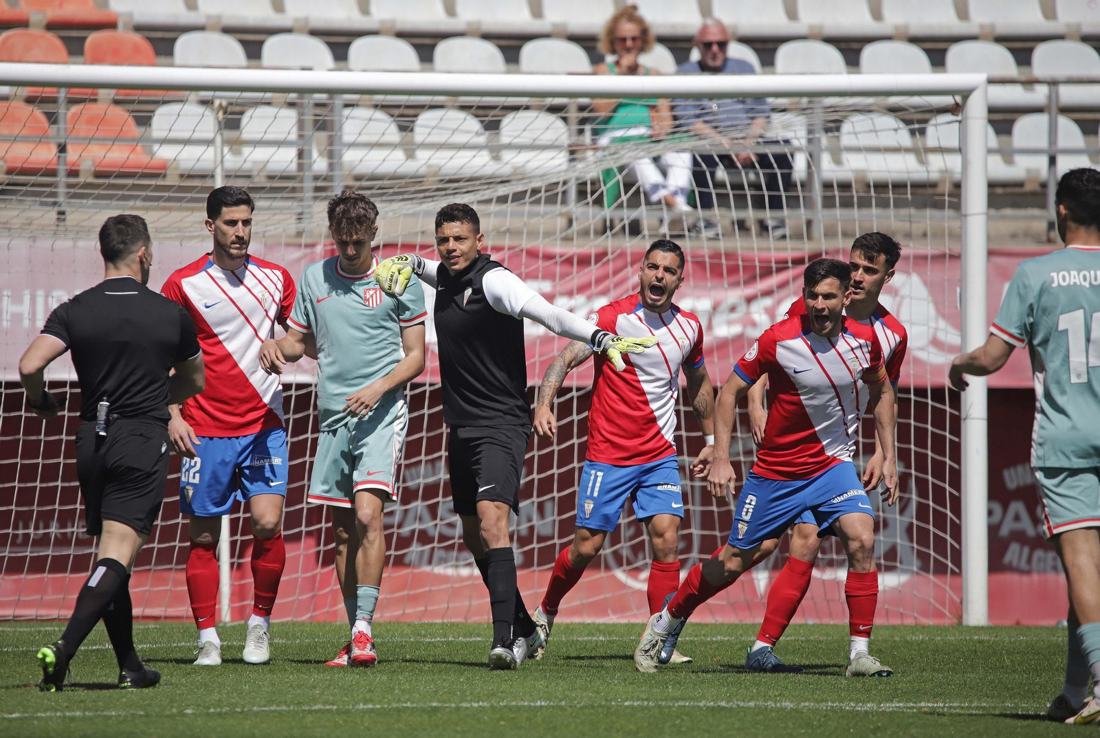 Las mejores fotos del Algeciras CF - Atlético de Madrid B de Primera Federación