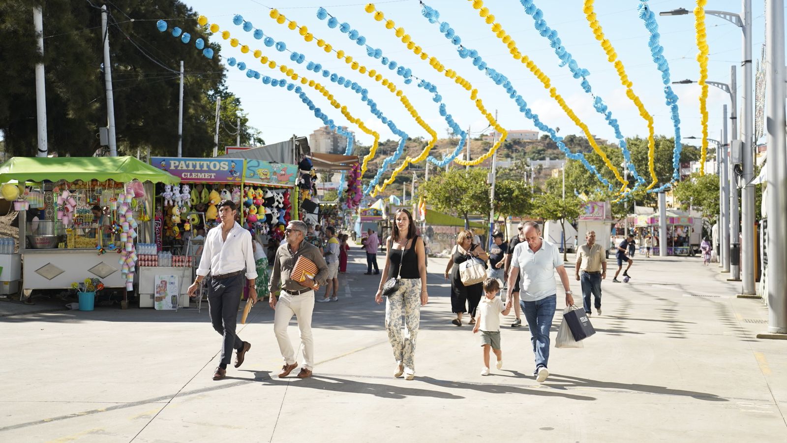 Búscate en las fotos del Viernes en la Feria de Algeciras