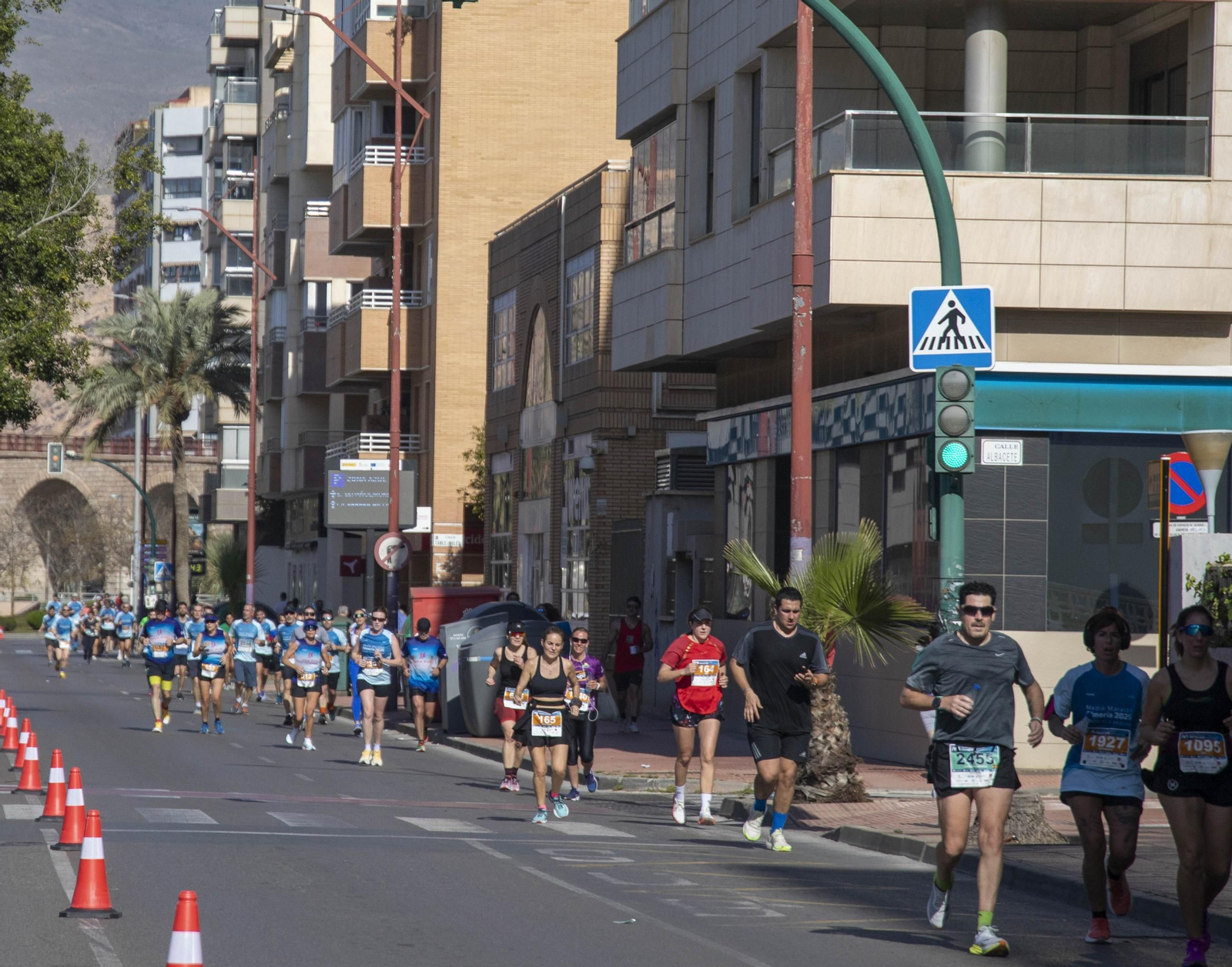 El Medio Maratón de Almería 2025, en imágenes