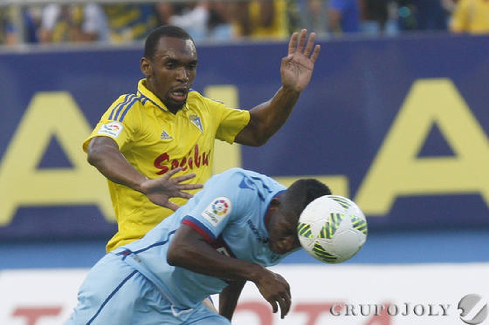 Las imágenes del Cádiz-Levante de Copa del Rey