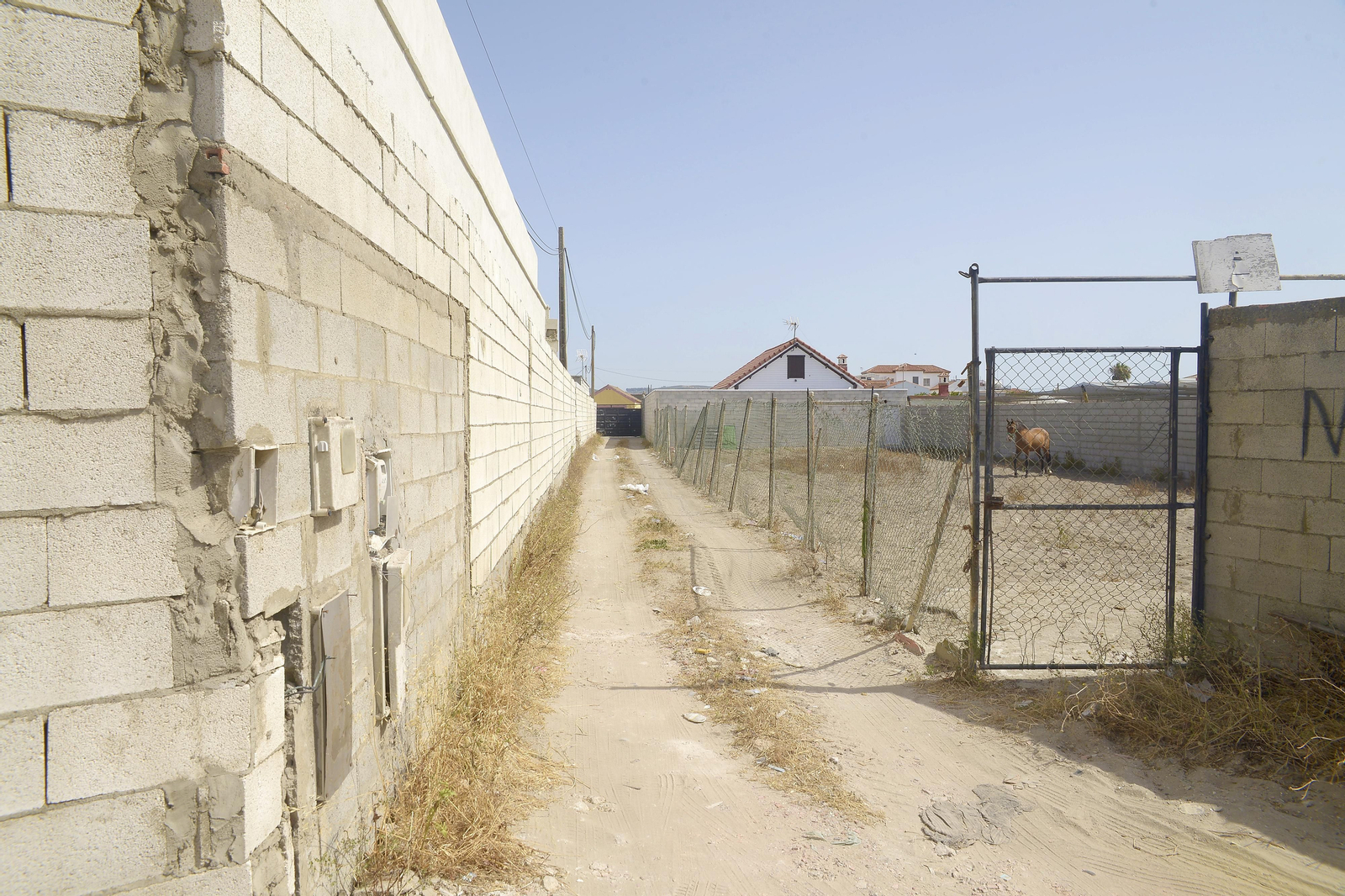 Fotos de las narcourbanizaciones del El Zabal en La Linea