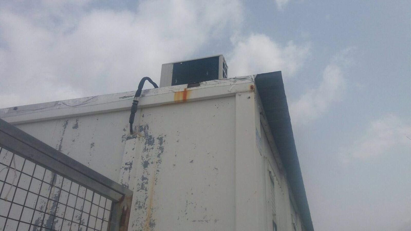 Estado de las prefabricadas del colegio Los Arcos.