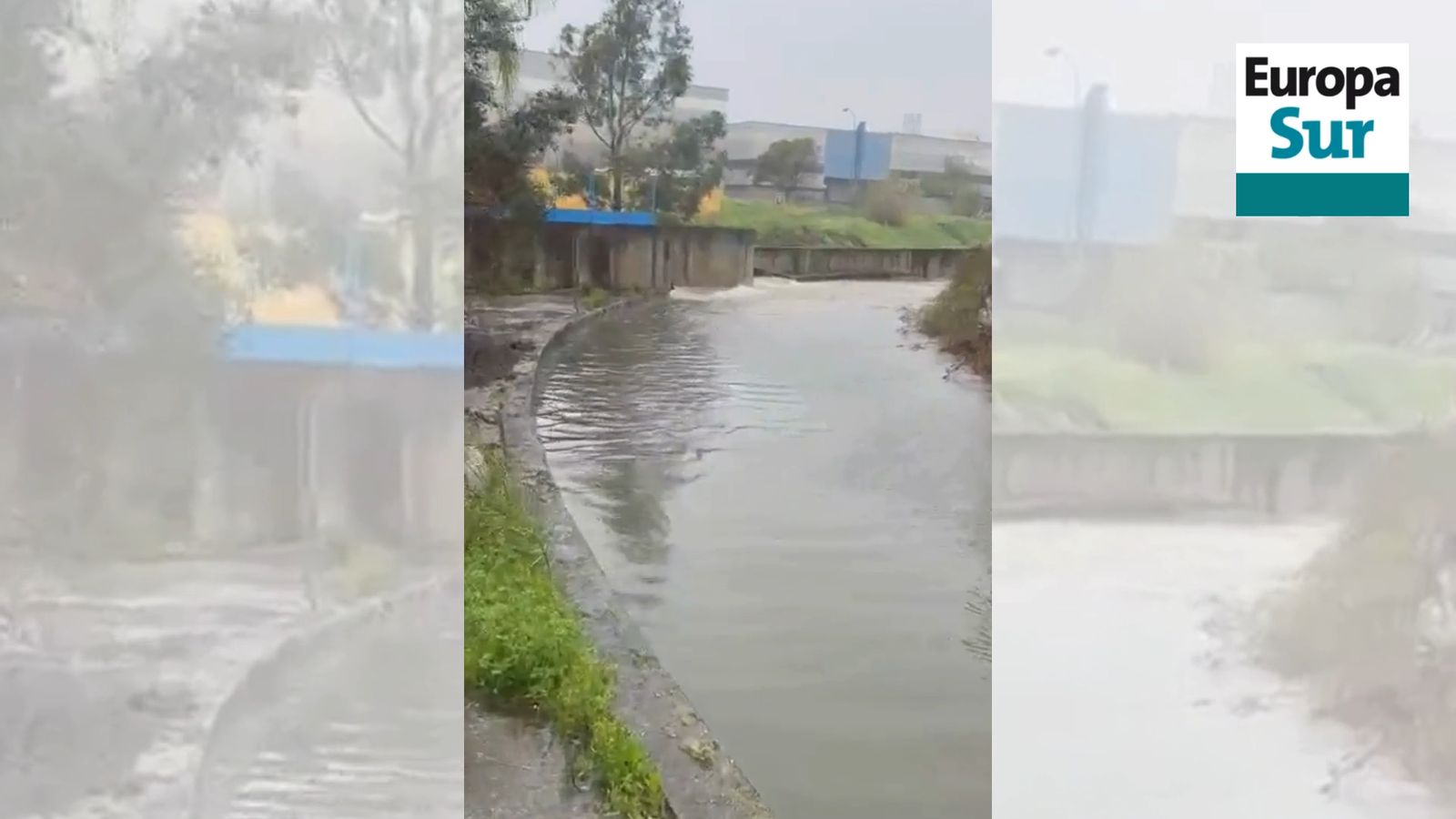 Las lluvias llenan el canal junto al polígono de La Menacha y Los Pinos, en Algeciras