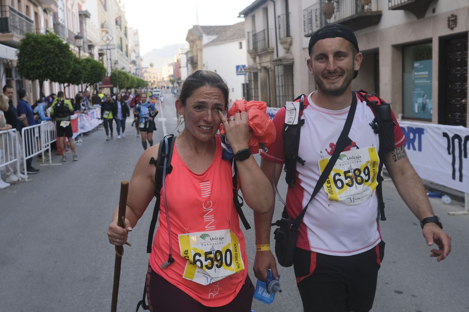 Cierre de la meta de los 101 kilómetros de la Legión, en fotos.