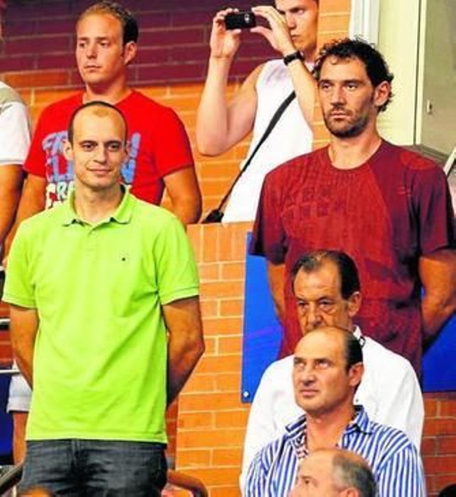 Jiménez y Garbajosa, en el palco del Carpena.