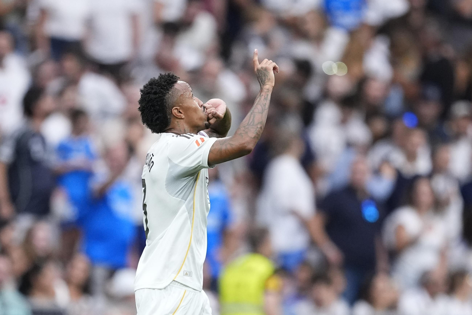 EuropaPress_6969871_Eder_Militao_of_Real_Madrid_CF_celebrates_a_goal_d.jpg