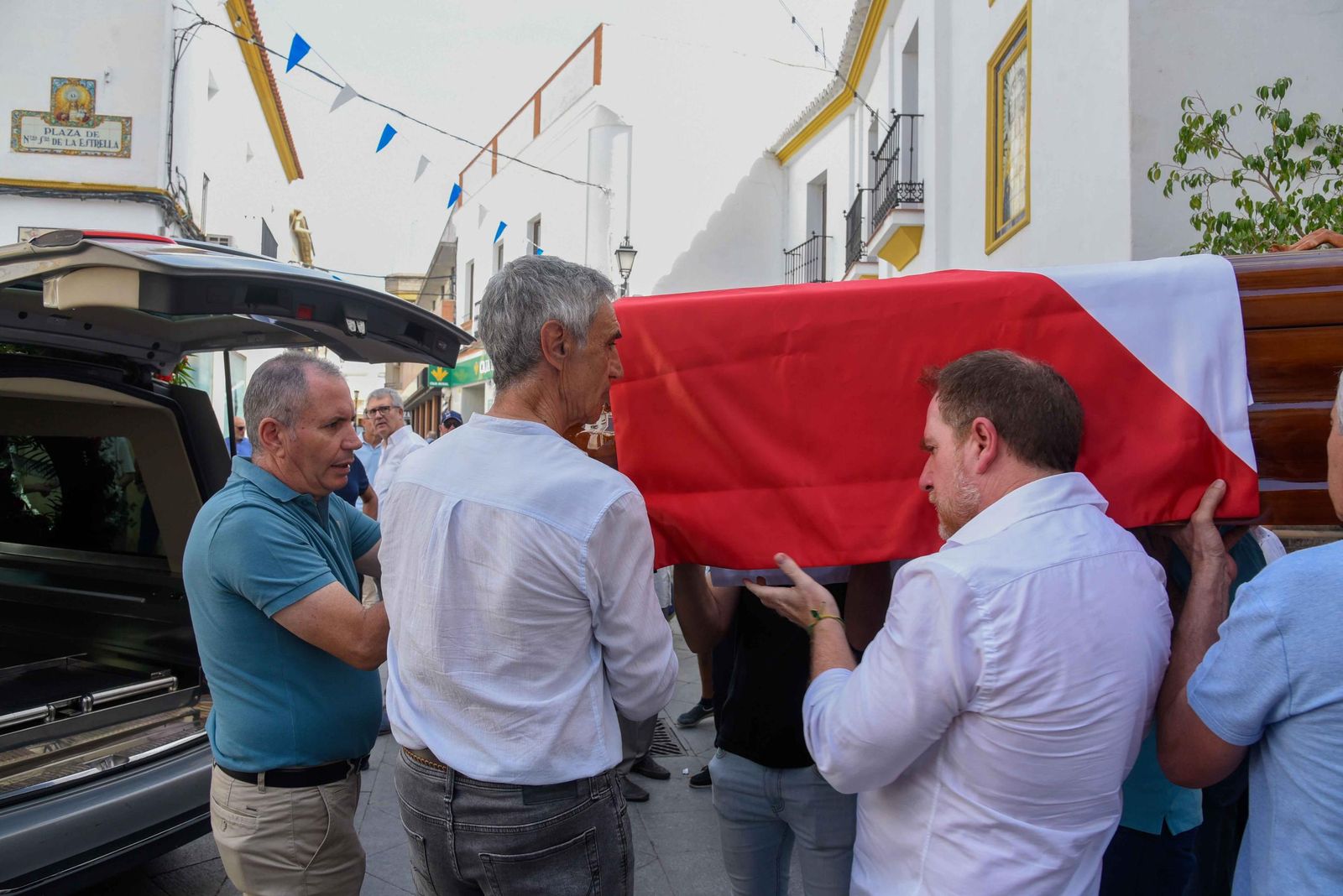 Misa funeral por el alma de Manolo Cardo