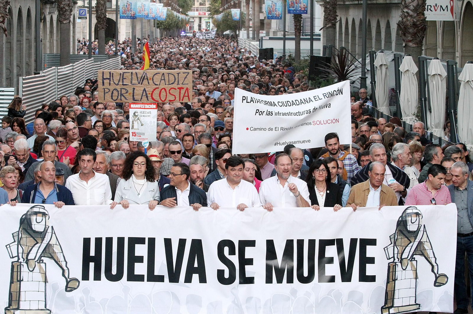 Cabecera de la manifestación en la Gran Vía.