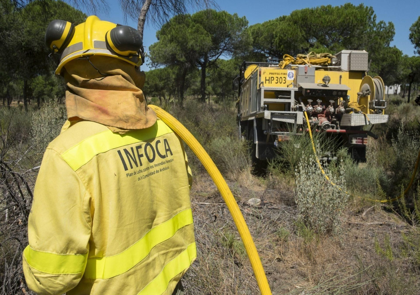 Un bombero del Infoca.