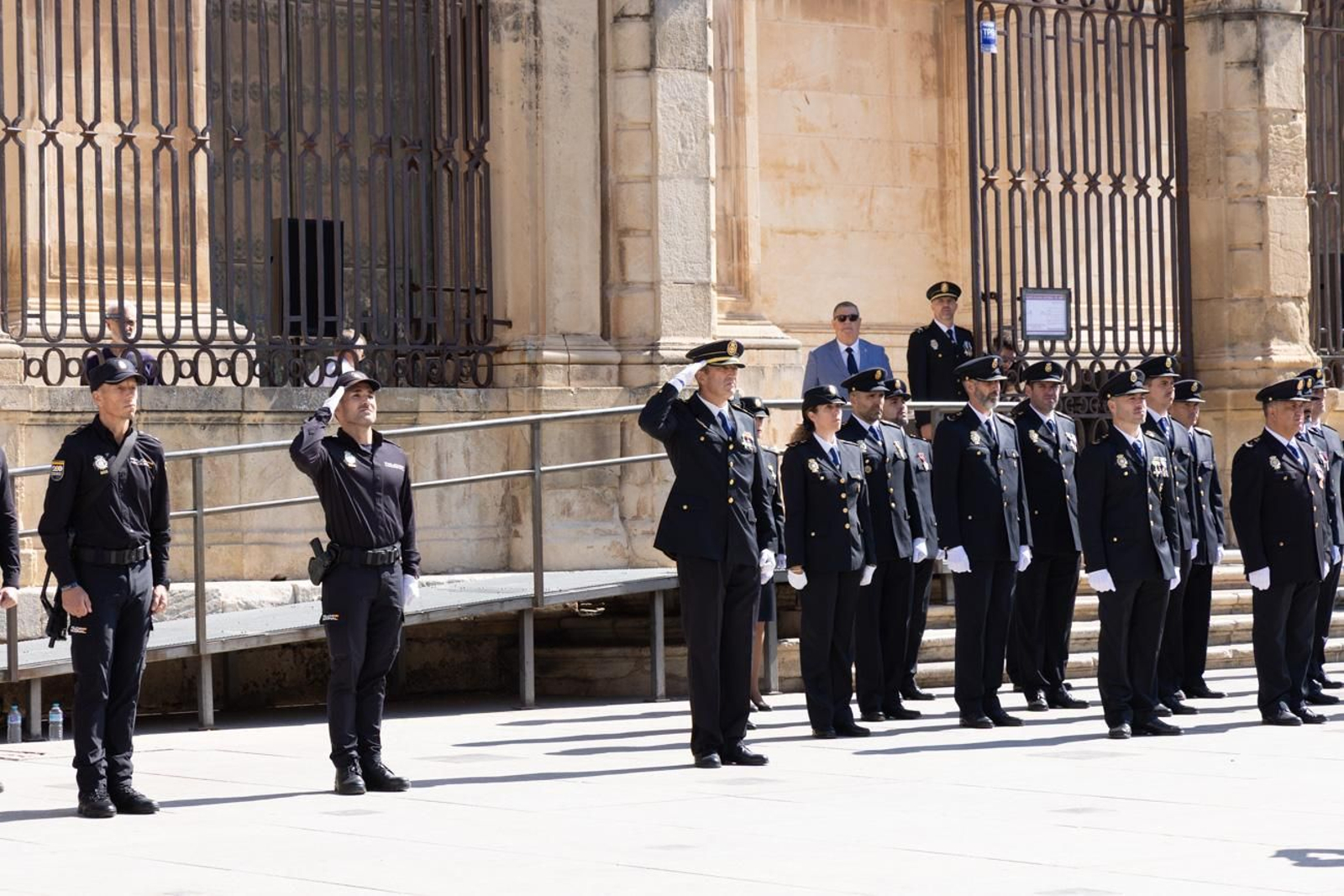Acto por el día de la Policía Nacional, con motivo de la festividad los Santos Ángeles Custodios