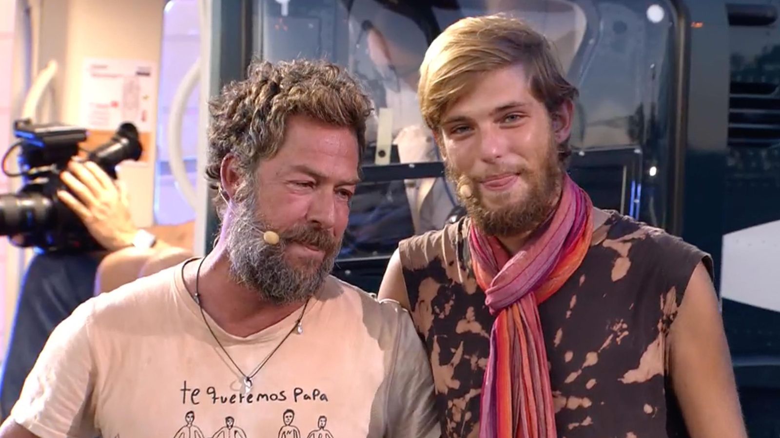 Macho Palau e Ignacio de Borbón a las puertas de Mediaset Macho Palau e Ignacio de Borbón a las puertas de Mediaset