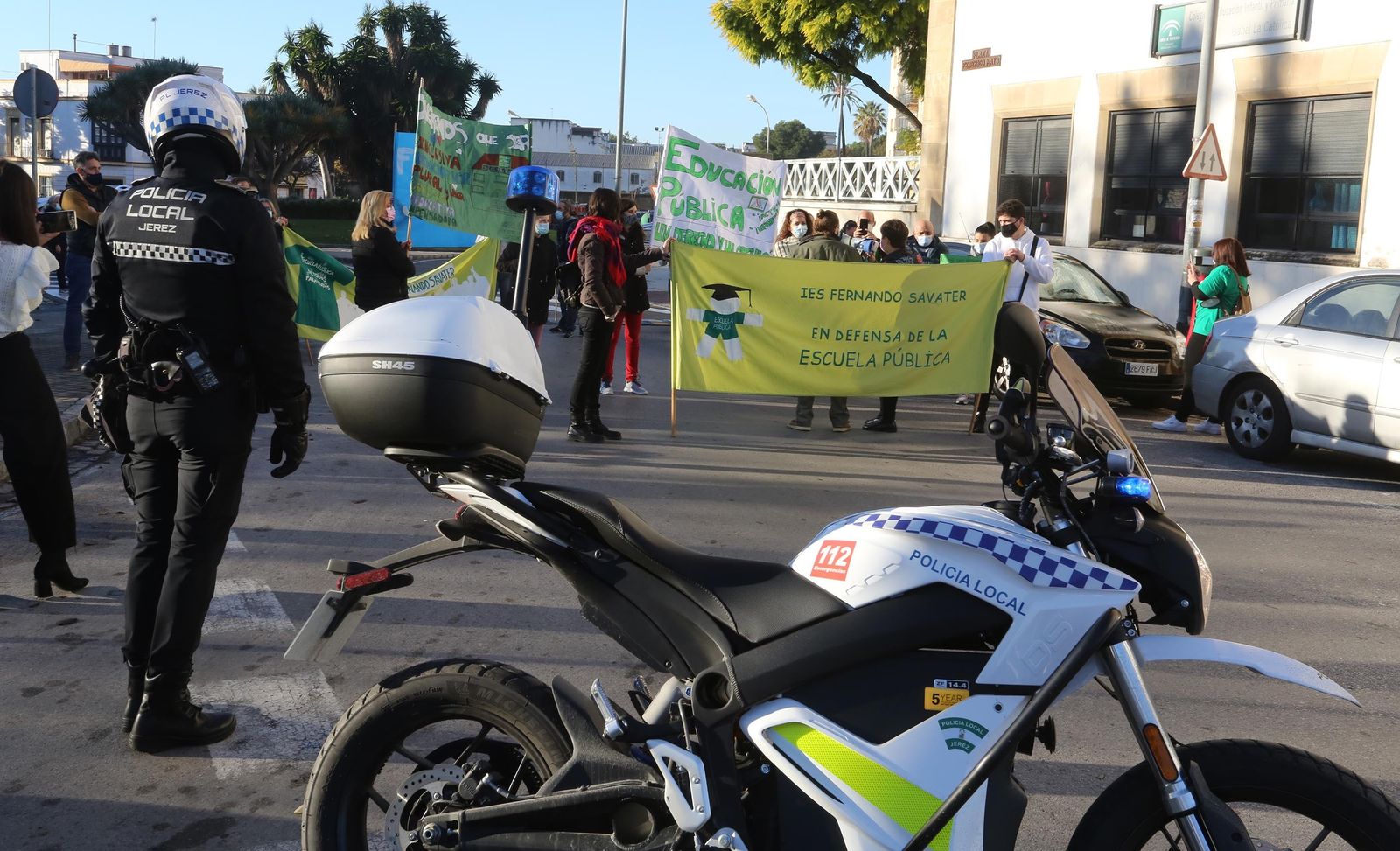 Manifestación del AMPA del colegio Isabel la Católica