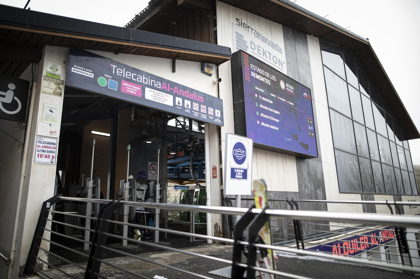 Fotos: así ha sido el inicio de la temporada de esquí en Sierra Nevada