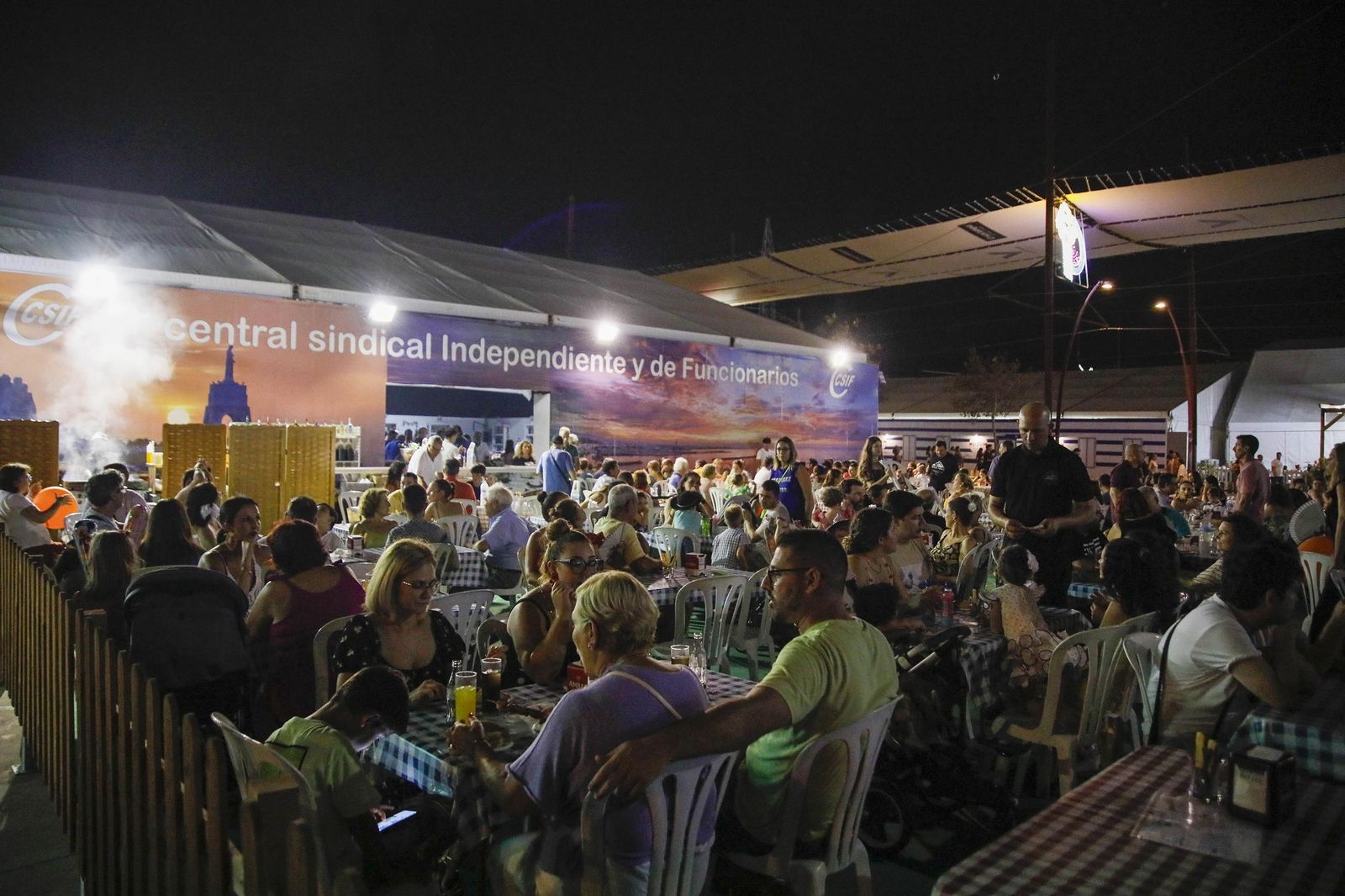 Las imágenes del lunes en la Feria de Almería sin ruidos